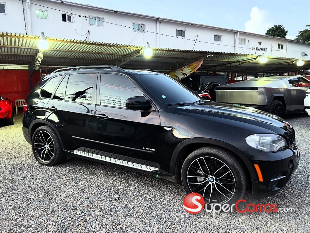 2012 BMW X 5 XDRIVE 35i — foto 9 / 12