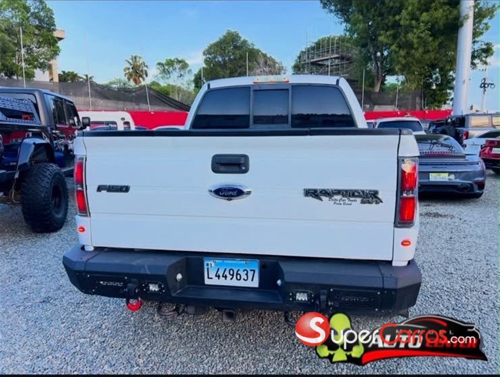 2012 Ford F 150 Raptor SVT — foto 6 / 12