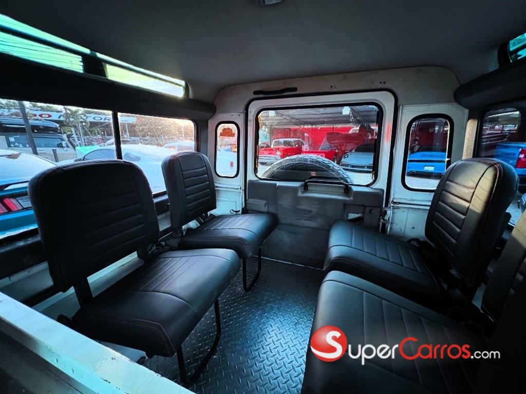 2002 Land Rover Defender — foto 4 / 12