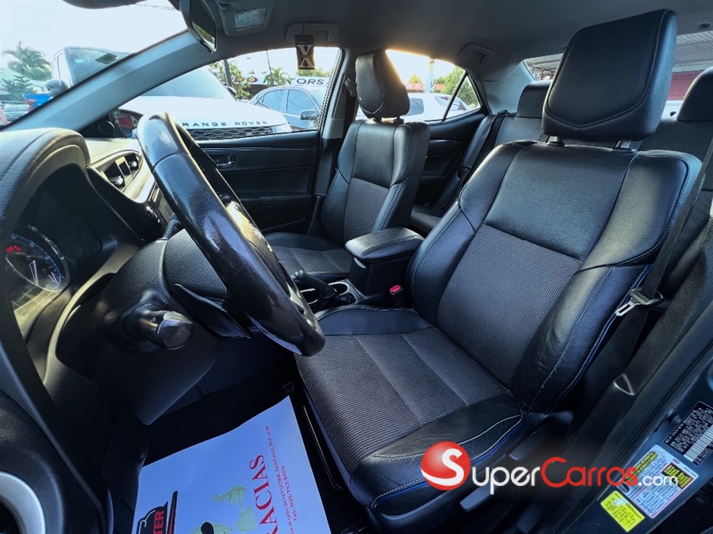2019 Toyota Corolla SE — foto 2 / 10