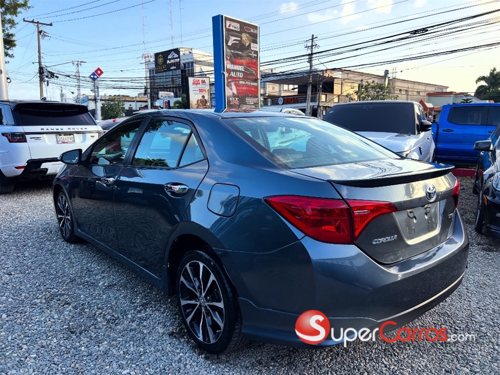 2019 Toyota Corolla SE — foto 5 / 10