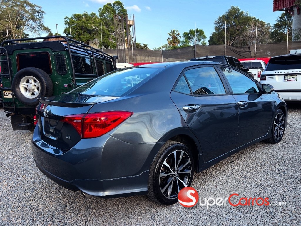 2019 Toyota Corolla SE — foto 7 / 10