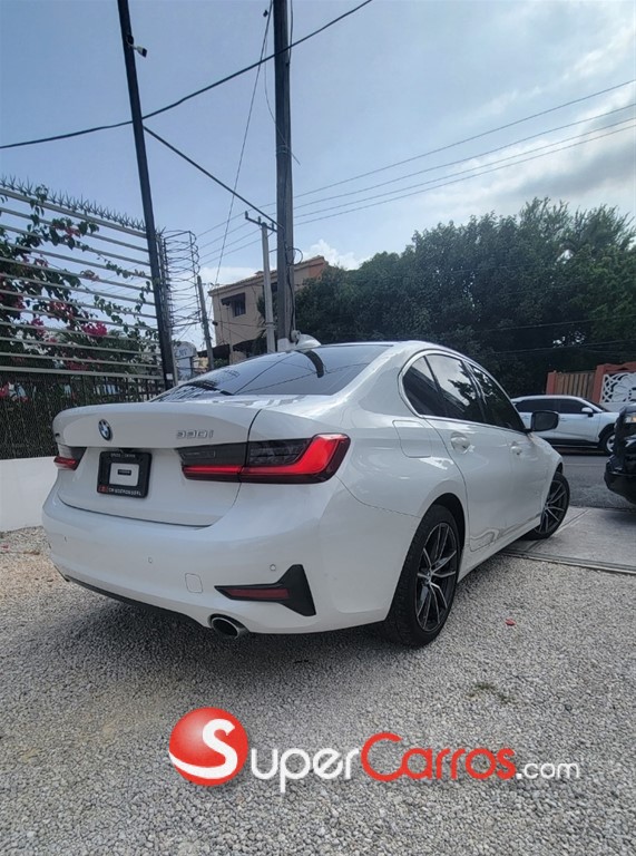 2020 BMW Serie 3 330i XDrive — foto 2 / 10