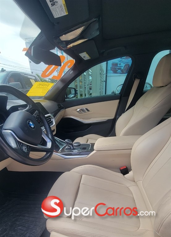 2020 BMW Serie 3 330i XDrive — foto 5 / 10