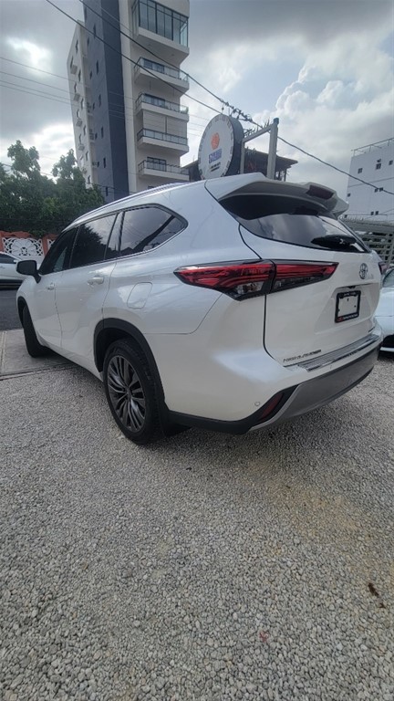 2021 Toyota Highlander Platinum — foto 5 / 12
