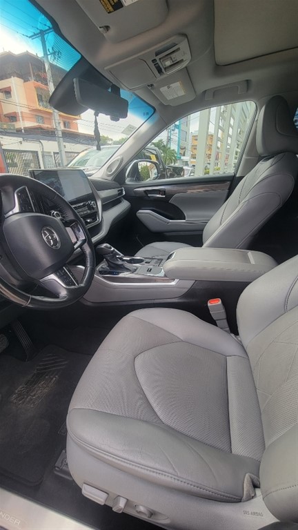 2021 Toyota Highlander Platinum — foto 6 / 12