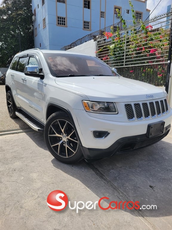 2014 Jeep Grand Cherokee Laredo 4x4 — foto 2 / 10