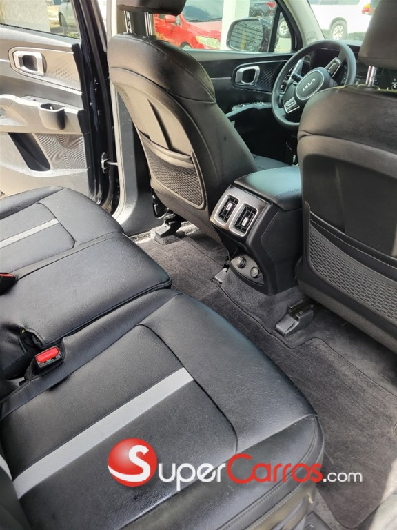 2022 Kia Sorento — foto 7 / 10
