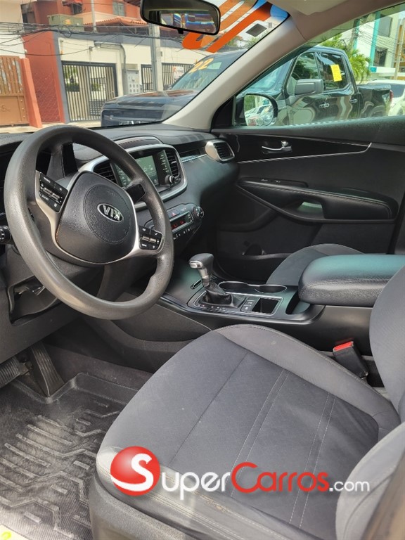 2019 Kia Sorento LX — foto 9 / 10