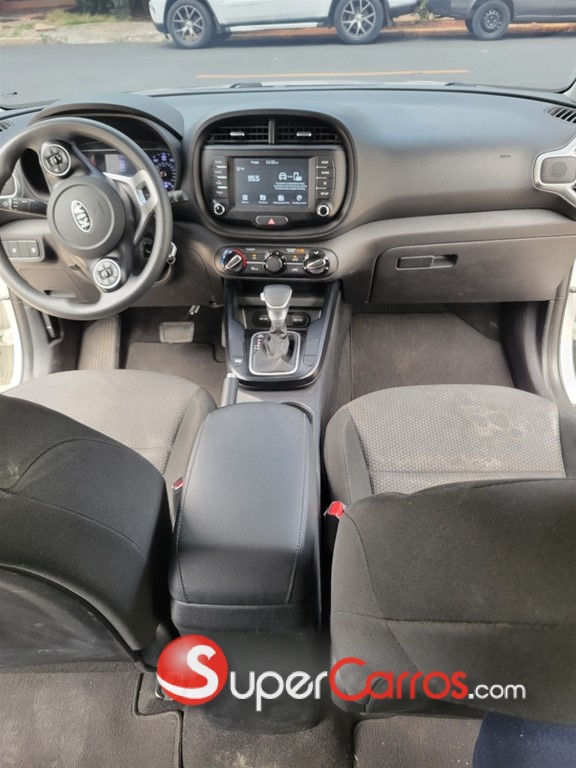 2020 Kia Soul — foto 7 / 10