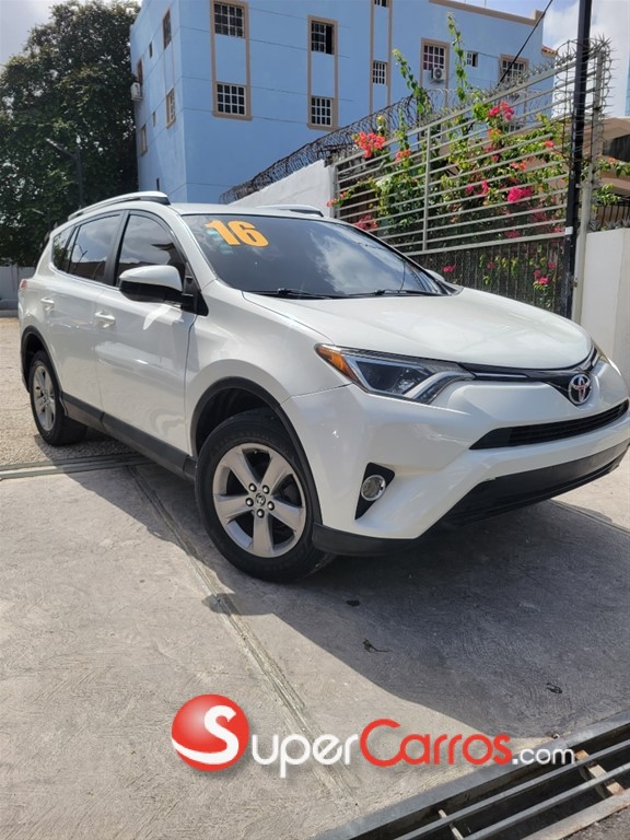 2016 Toyota RAV4 LE — foto 2 / 9