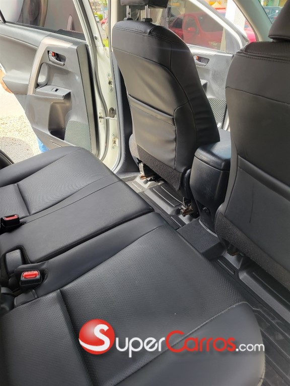 2016 Toyota RAV4 LE — foto 7 / 9