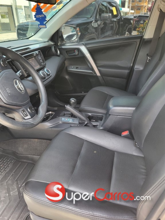 2016 Toyota RAV4 LE — foto 9 / 9