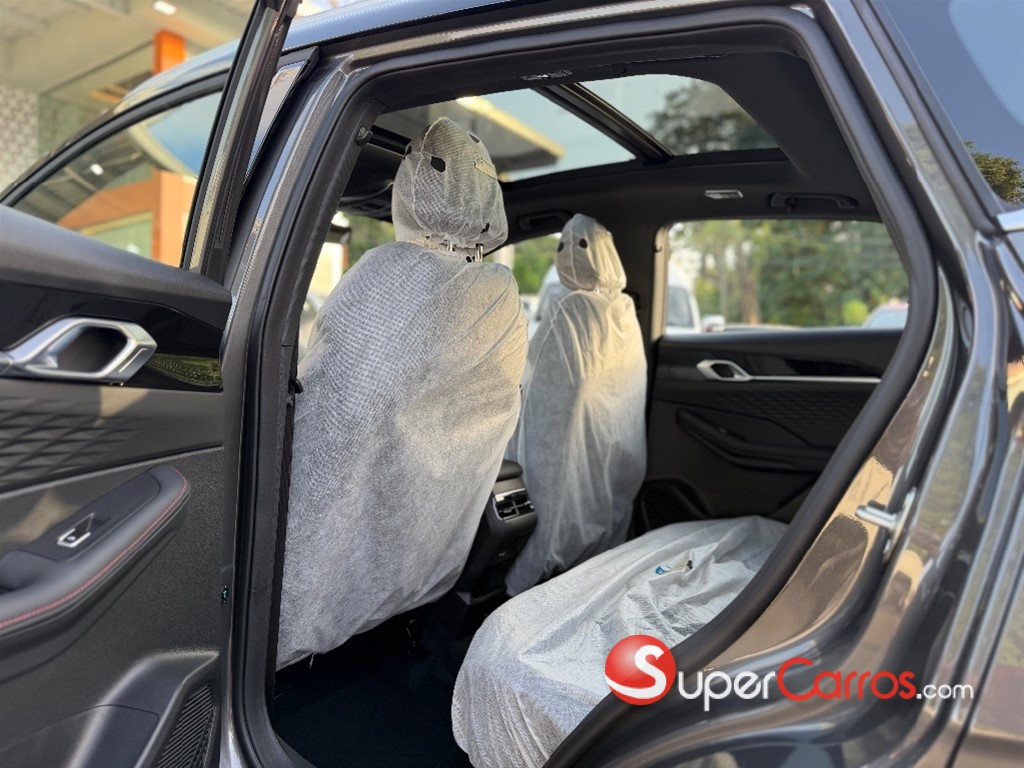 2027 Geely COOLRAY Million — foto 9 / 10
