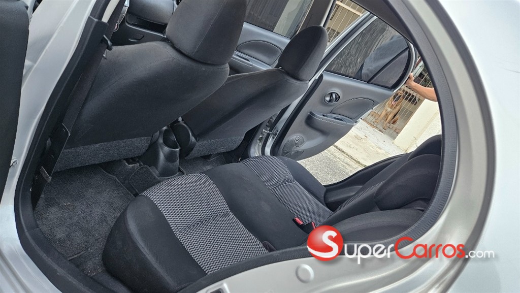 2019 Nissan March — foto 5 / 10