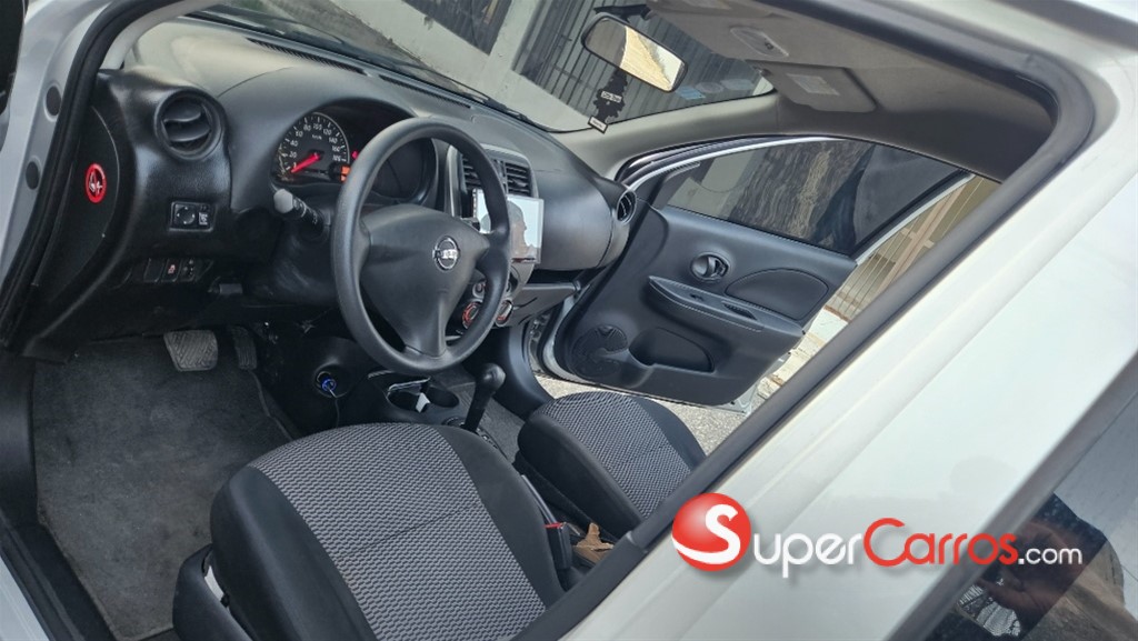 2019 Nissan March — foto 6 / 10