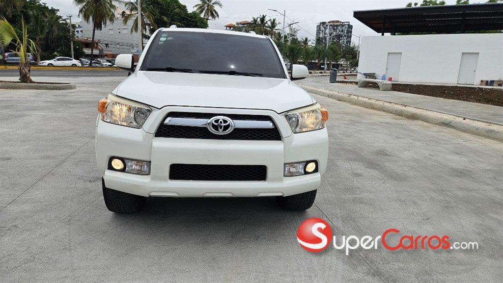2013 Toyota 4 Runner — foto 6 / 12