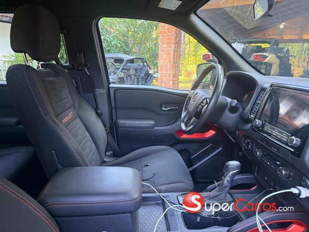 2022 Nissan Frontier Pro-4X — foto 10 / 12