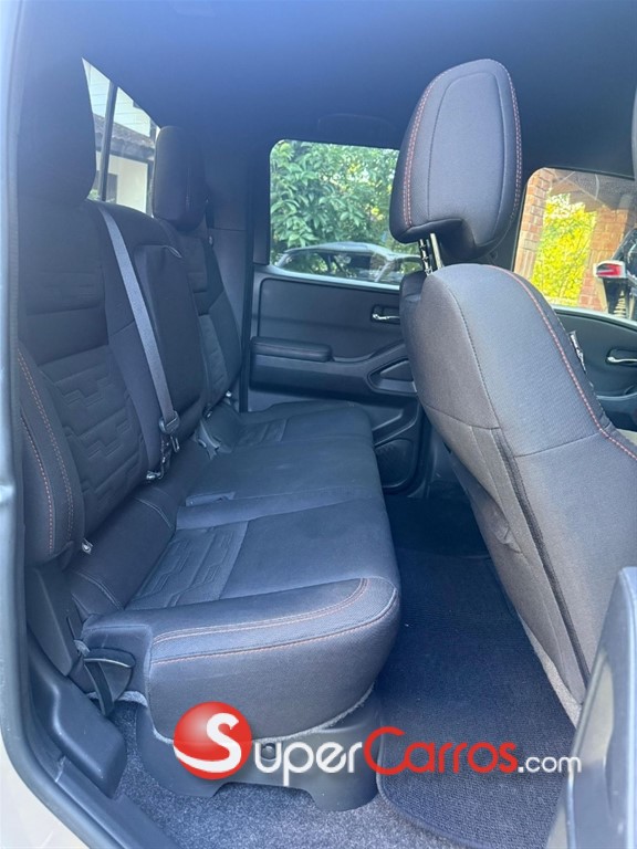 2022 Nissan Frontier Pro-4X — foto 11 / 12