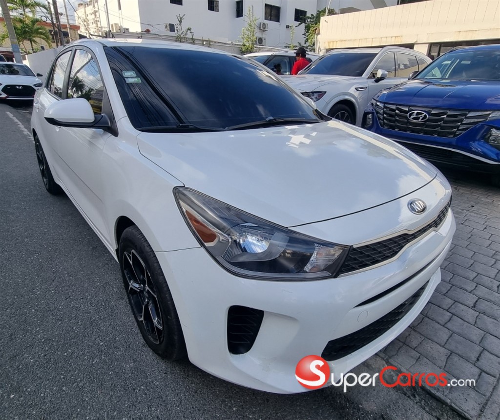 2019 Kia Rio Hatchback — foto 4 / 9