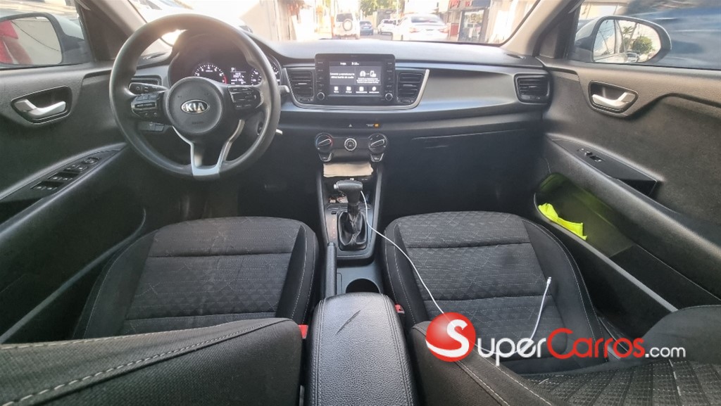 2019 Kia Rio Hatchback — foto 7 / 9