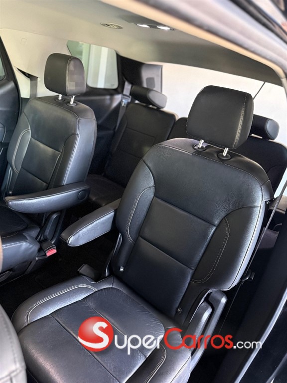 2020 Chevrolet Traverse LT — foto 8 / 10