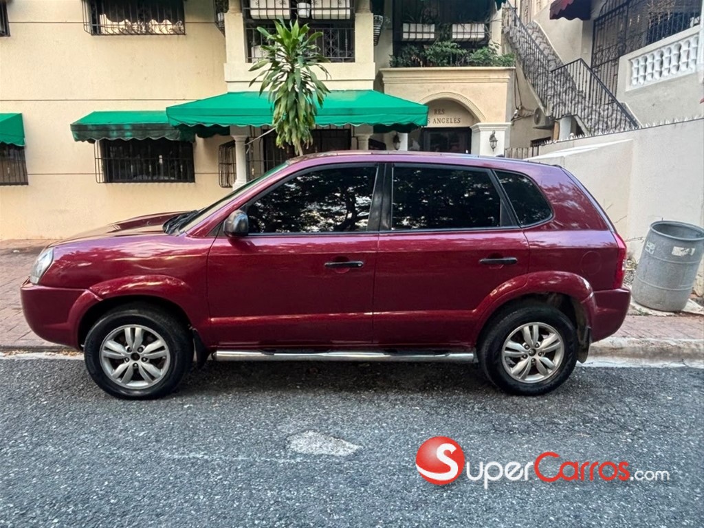 2010 Hyundai Tucson — foto 1 / 6