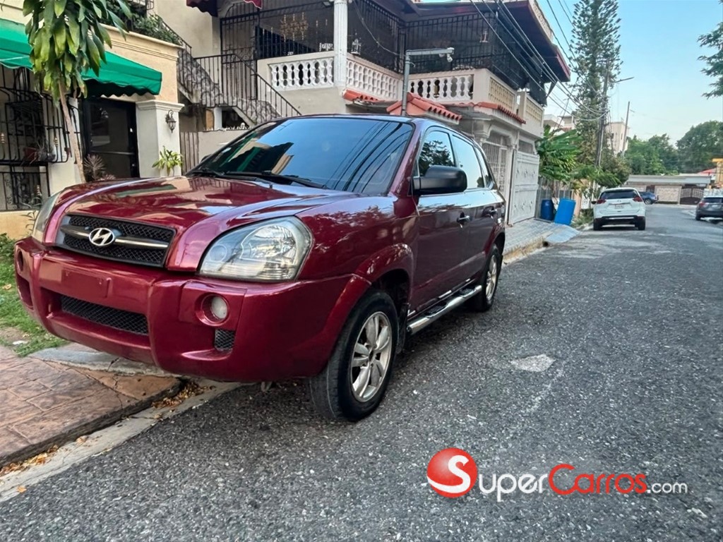 2010 Hyundai Tucson — foto 2 / 6