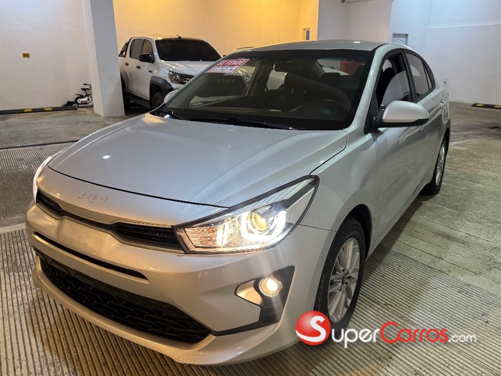 2023 Kia Rio — foto 2 / 12
