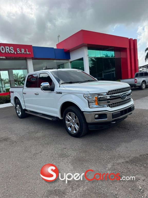 2020 Ford F 150 Lariat — foto 2 / 9