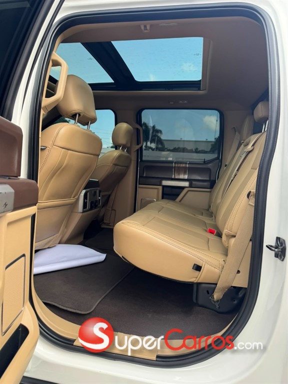 2020 Ford F 150 Lariat — foto 7 / 9
