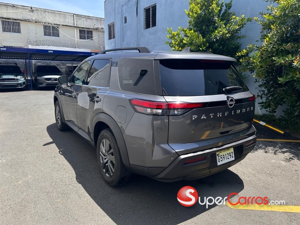 2022 Nissan Pathfinder SV — foto 6 / 6