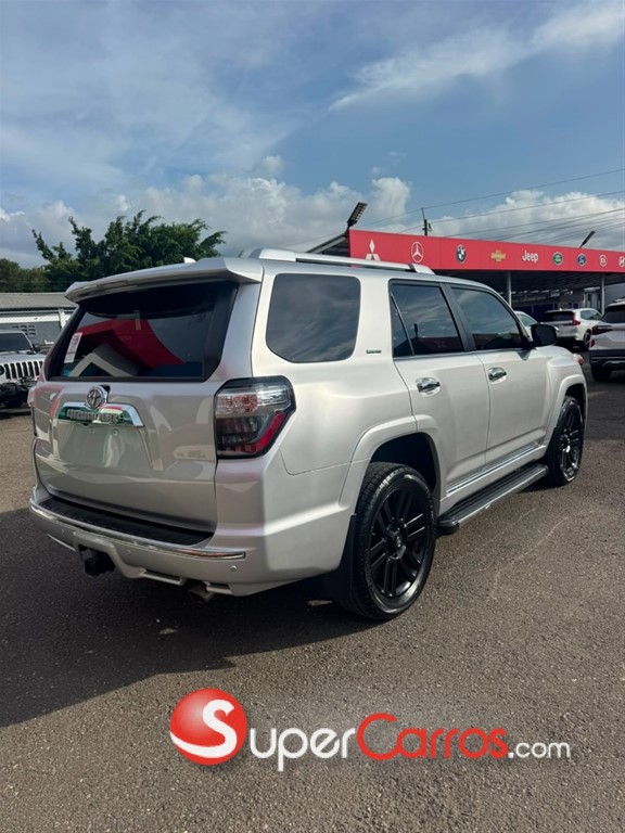 2020 Toyota 4 Runner Limited — foto 4 / 10