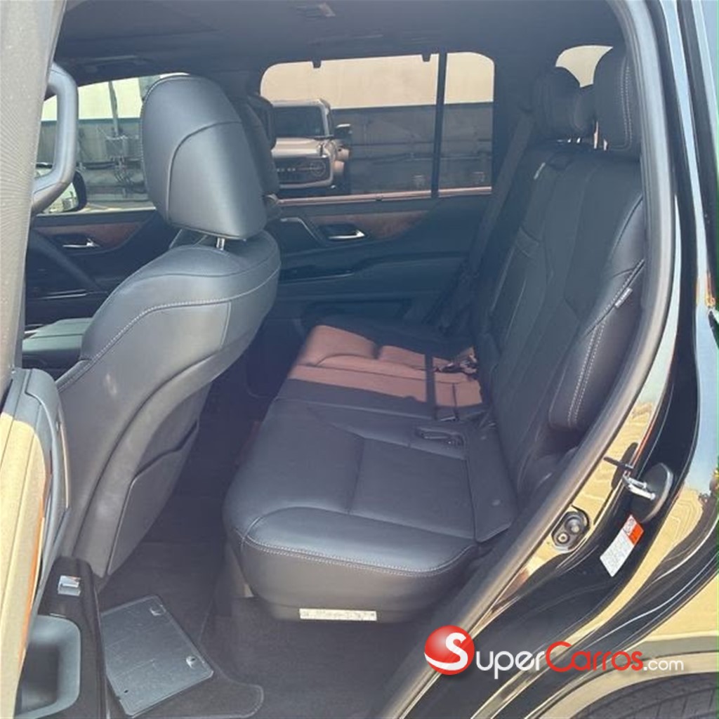 2025 Lexus LX 700 — foto 6 / 10