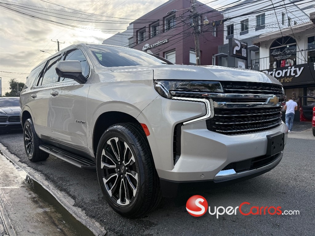 2022 Chevrolet Tahoe LT — foto 1 / 10