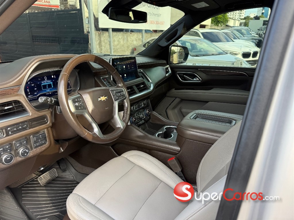 2022 Chevrolet Tahoe LT — foto 8 / 10