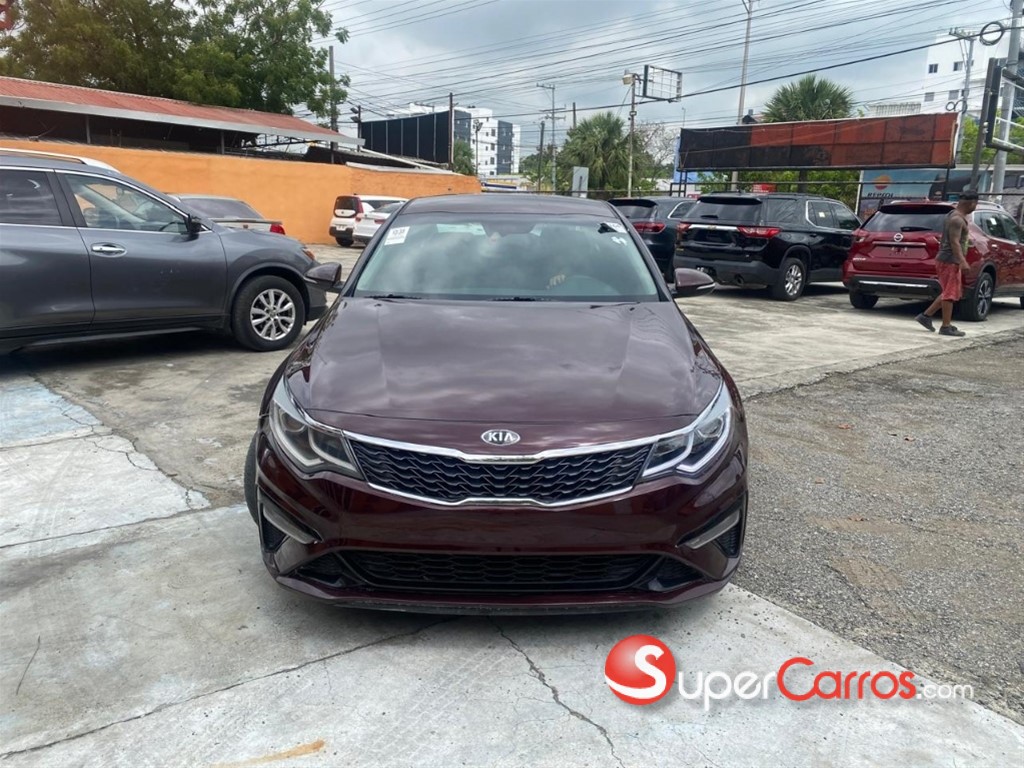 2020 Kia Optima LX — foto 2 / 7