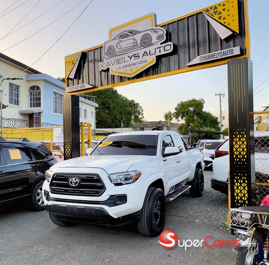 2017 Toyota Tacoma SR5