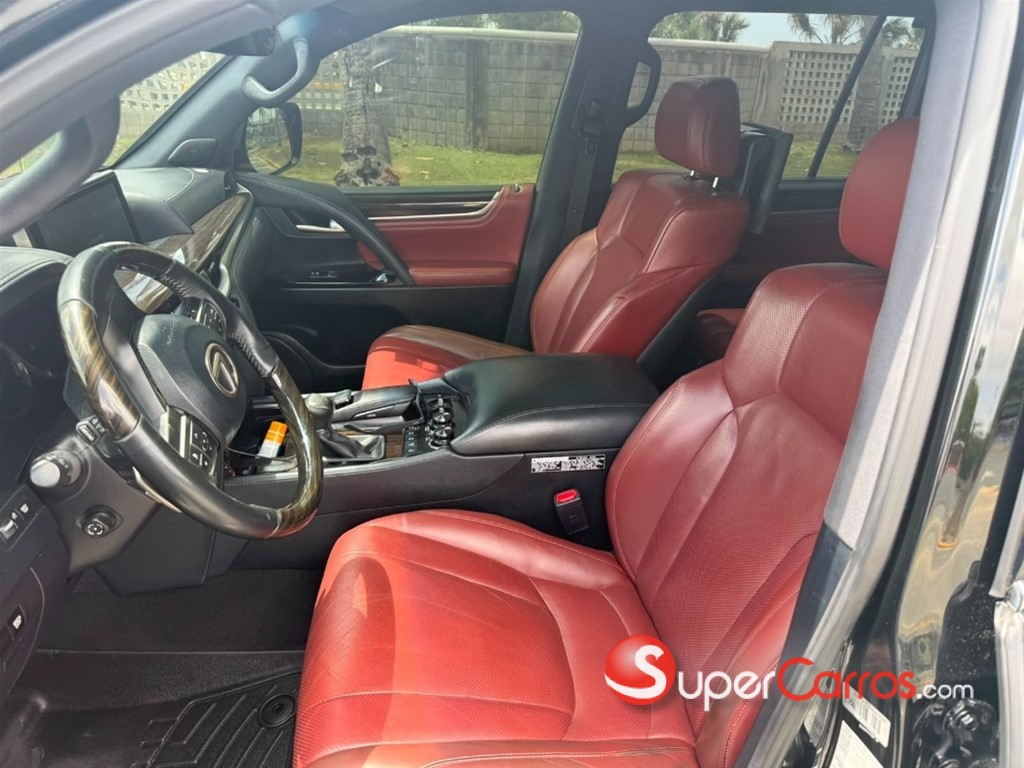 2019 Lexus LX 570 — foto 5 / 8