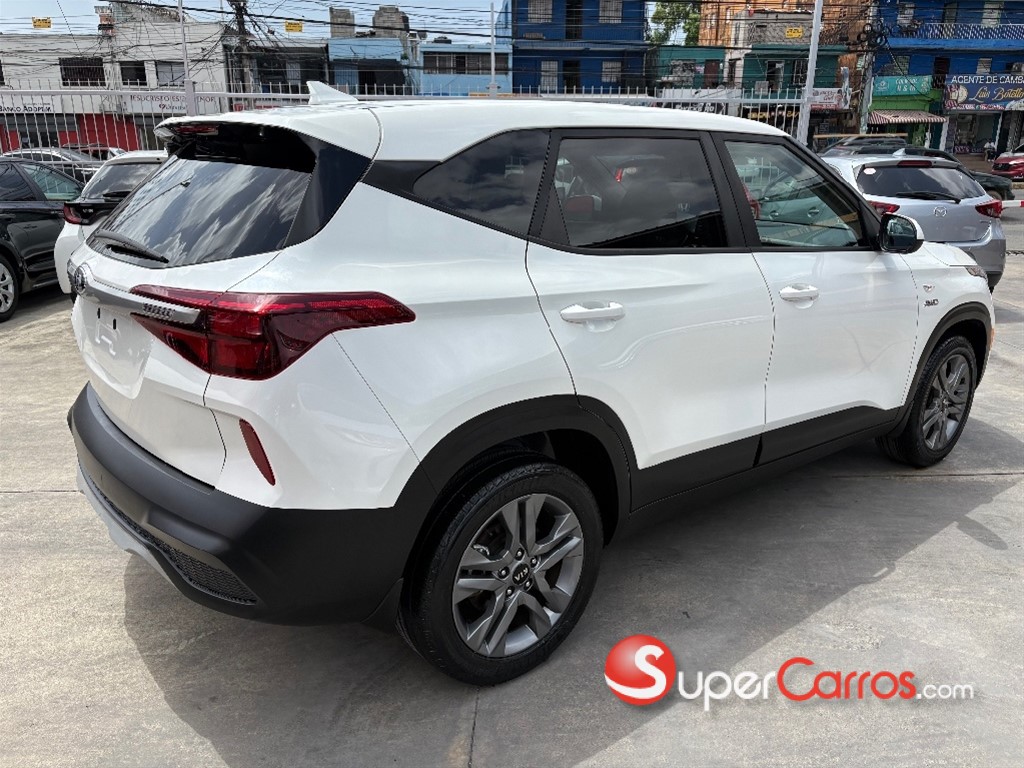 2021 Kia Seltos LX — foto 3 / 10