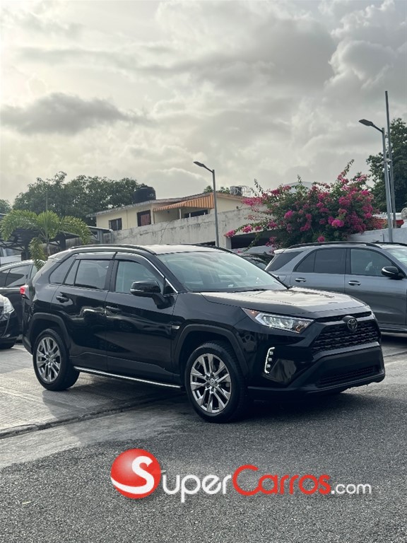 2021 Toyota RAV4 XLE Premium — foto 4 / 12