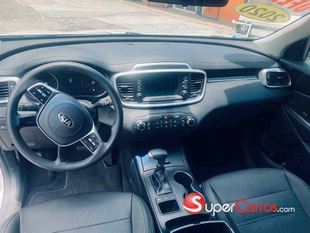 2020 Kia Sorento LX — foto 5 / 7