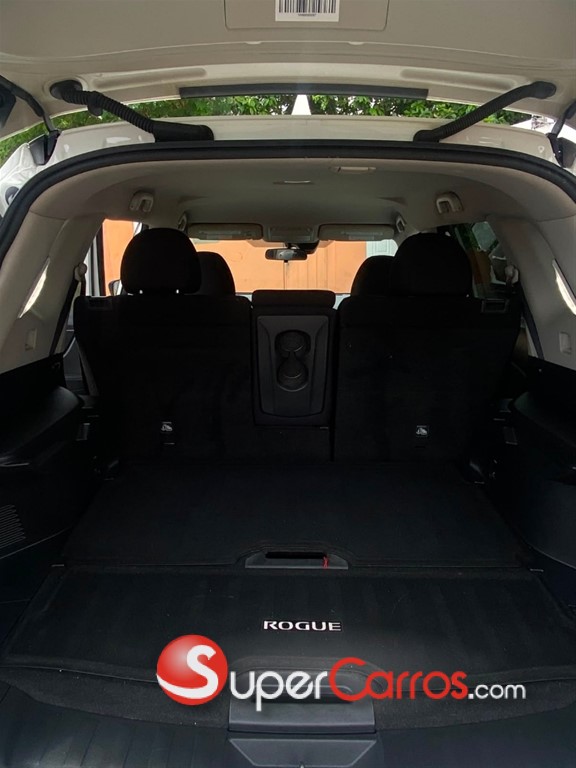 2020 Nissan Rogue — foto 6 / 8