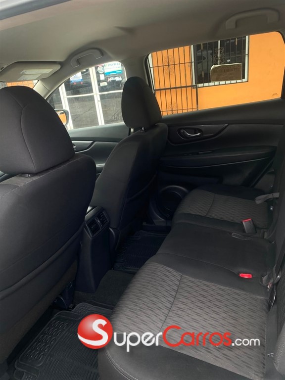 2020 Nissan Rogue — foto 8 / 8
