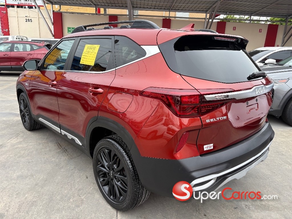 2022 Kia Seltos Nightfall Edition — foto 5 / 10