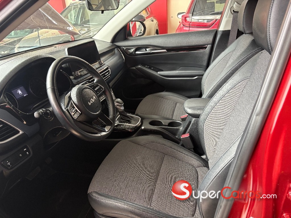 2022 Kia Seltos Nightfall Edition — foto 8 / 10