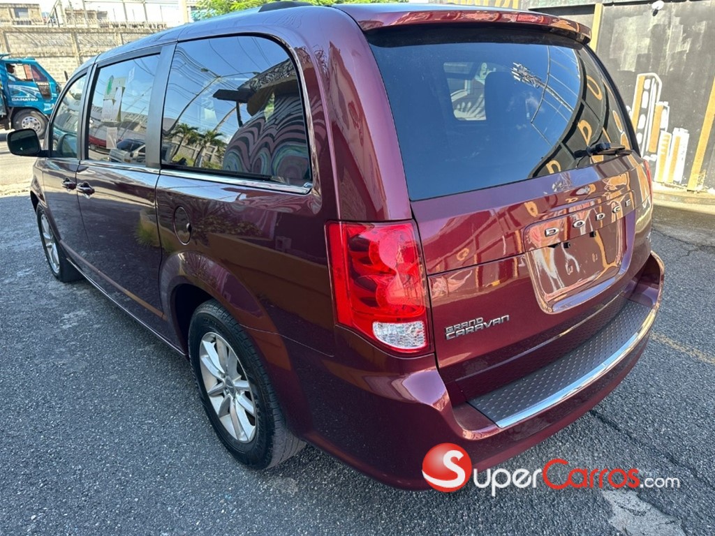2020 Dodge Caravan SXT — foto 4 / 12