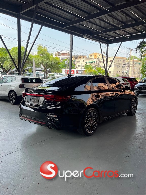 2020 Kia Forte — foto 8 / 9