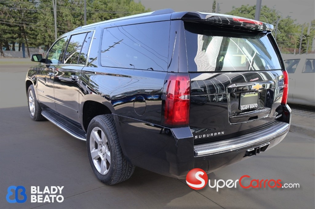 2019 Chevrolet Suburban Premier — foto 5 / 12