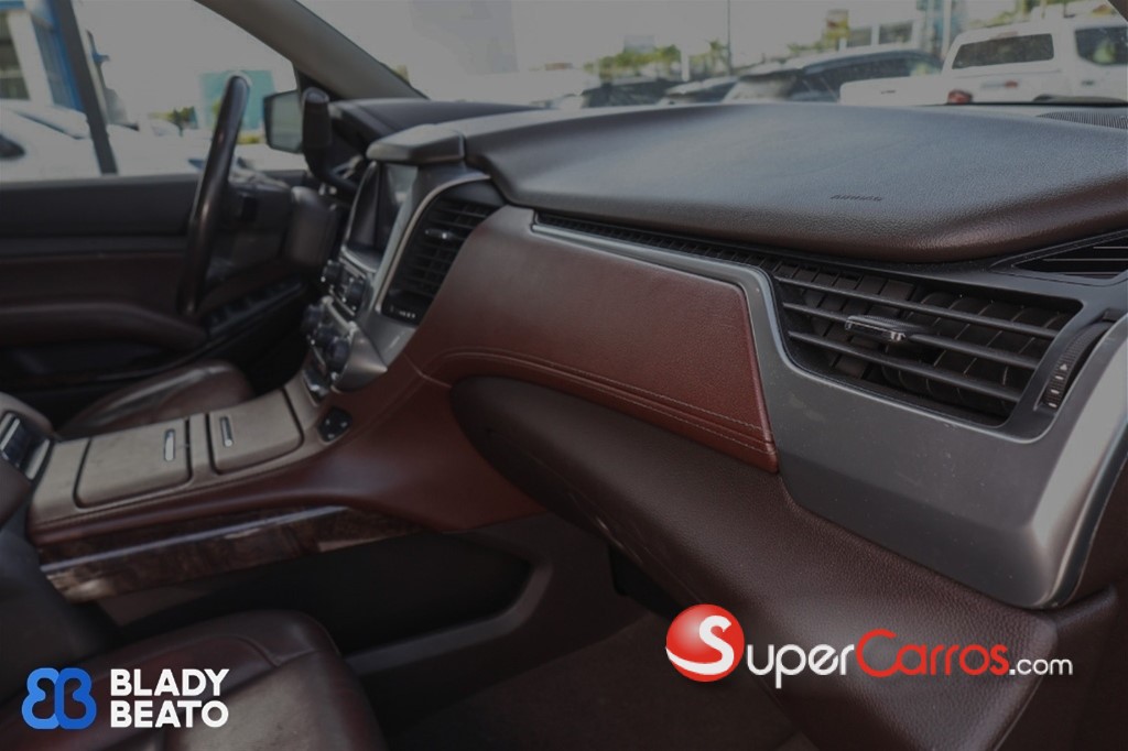 2019 Chevrolet Suburban Premier — foto 7 / 12